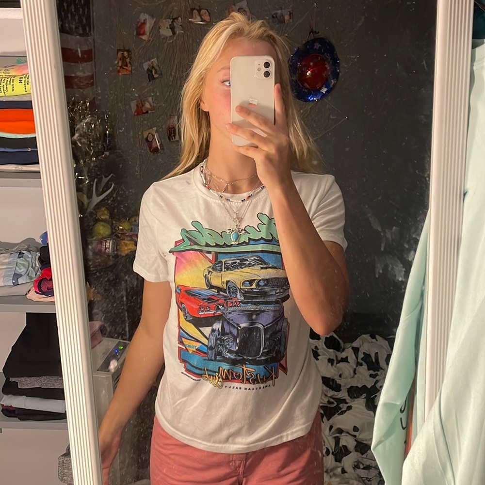 Car shirt small
